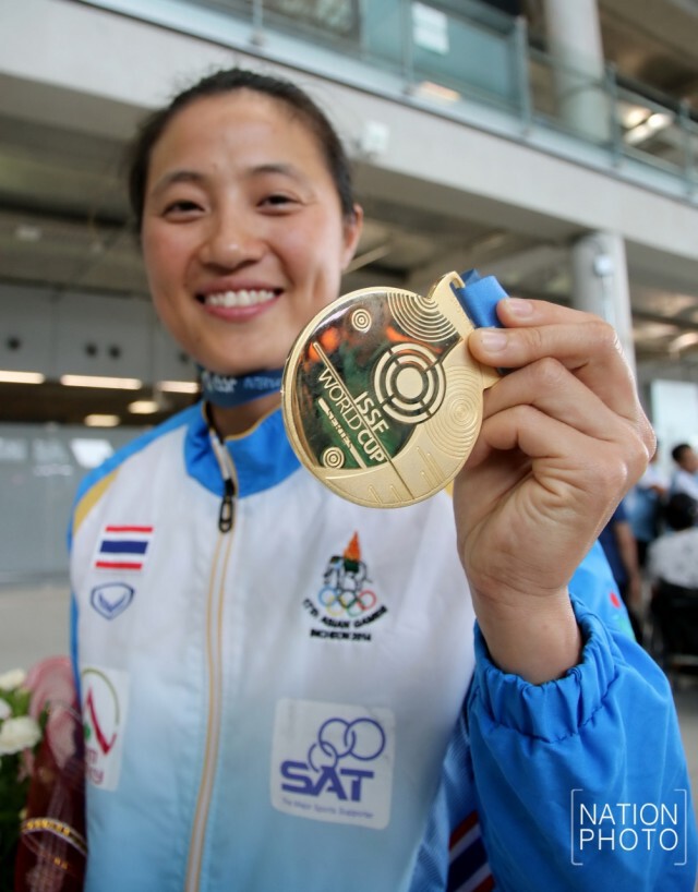 "น้องณี" สุธิยา จิวเฉลิมมิตร เดินทางกลับถึงไทยแล้ว