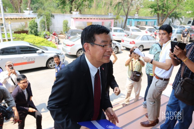กกต.สมชัย แจ้งความ"กองทุนใน จ.ขอนแก่น" โพสต์เฟสชวนรับ-ไม่รับร่าง รธน.รุนแรง