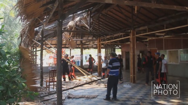 สนธิกำลัง 200 นาย รื้ออาคารหาดเลพัง-ลายัน
ผู้ครอบครองยันมีเอกสารสิทธิ