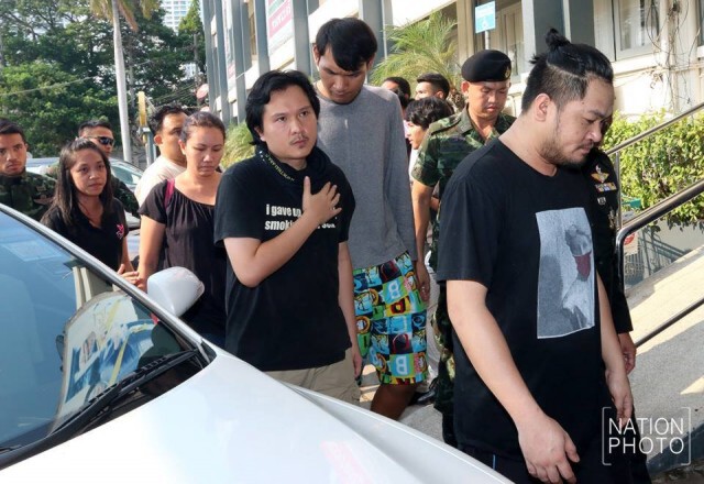 โชว์ผังขบวนการ"โพสต์ประชามติ"
โยงใย "ตู่-จตุพร" และ "บก.ลายจุด"