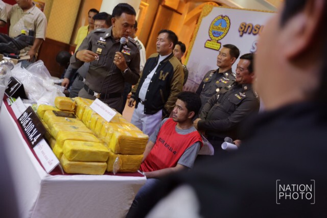 รวบหนุ่มไนจีเรียค้าไอซ์
ยึดของกลาง 11 กก. 
ใช้รถของเล่น-กล่องไฟขนยา