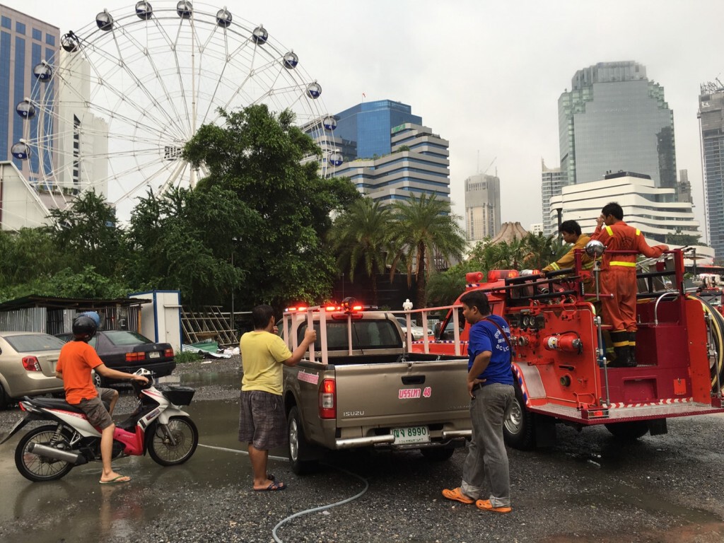 ภาพชุด ไฟไหม้กระเช้าชิงช้าสวรรค์ "ไดโนซอร์ แพลนเน็ต" ภาพชุด ไฟไหม้กระเช้าชิงช้าสวรรค์ "ไดโนซอร์ แพลนเน็ต"
