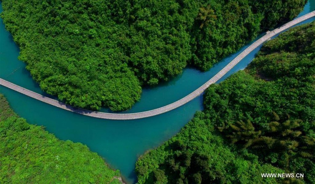 จีนเปิดสะพานไม้ข้ามแม่น้ำวันนี้