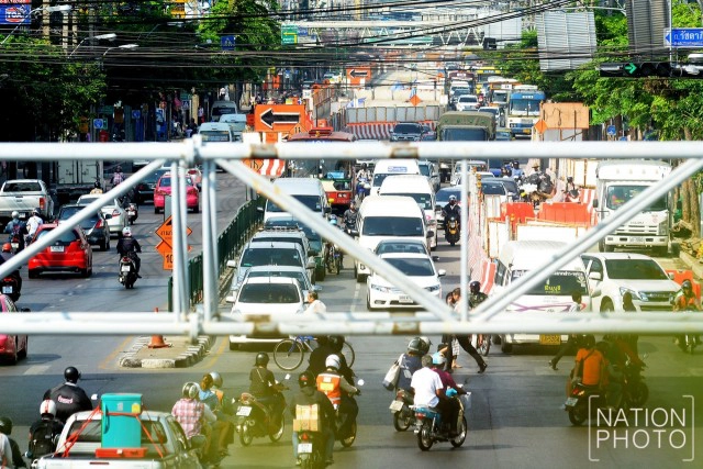 ถนนพหลโยธิน...หลังเริ่มสร้างสถานีรถไฟฟ้า