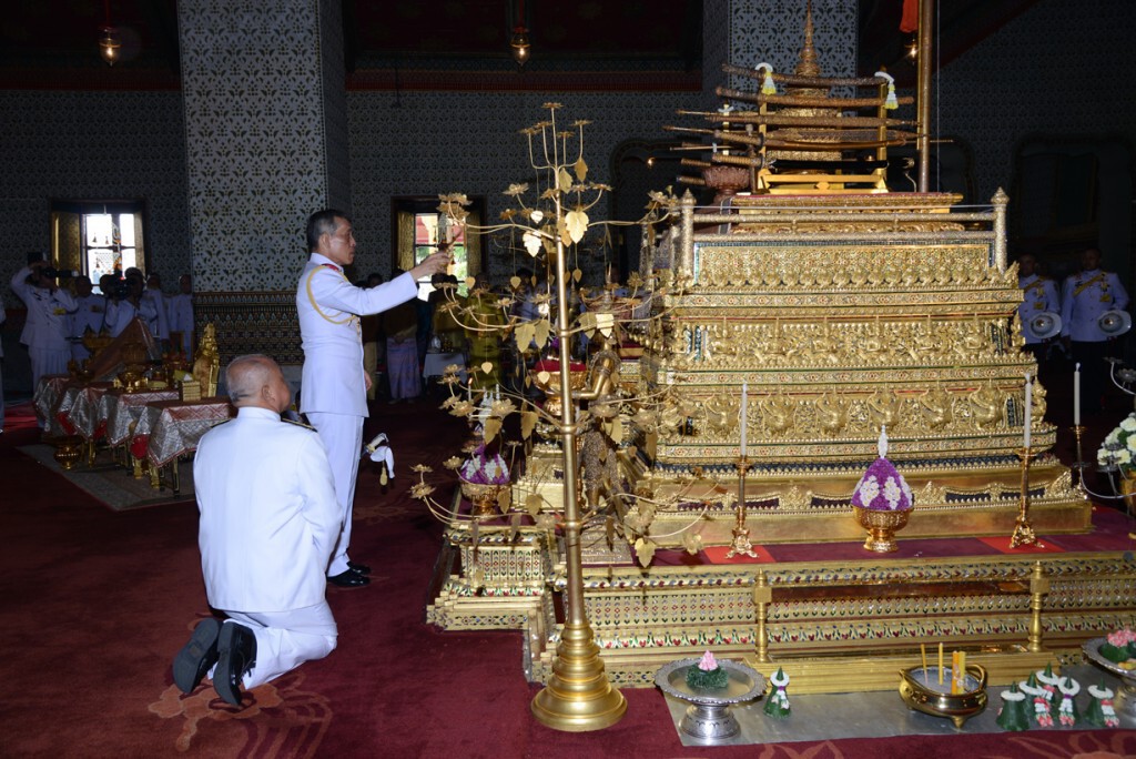 "สมเด็จพระบรมฯ" เสด็จประกอบราชพิธีฉัตรมงคล "สมเด็จพระบรมฯ" เสด็จประกอบราชพิธีฉัตรมงคล