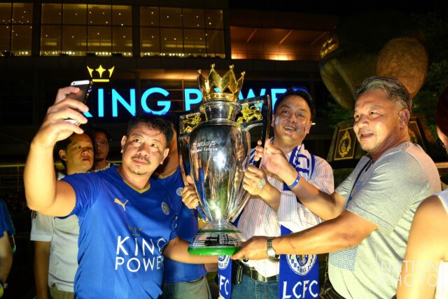 บรรยากาศเฉลิมฉลองแชมป์ประวัติศาสตร์ของทีม "จิ้งจอกสยาม"