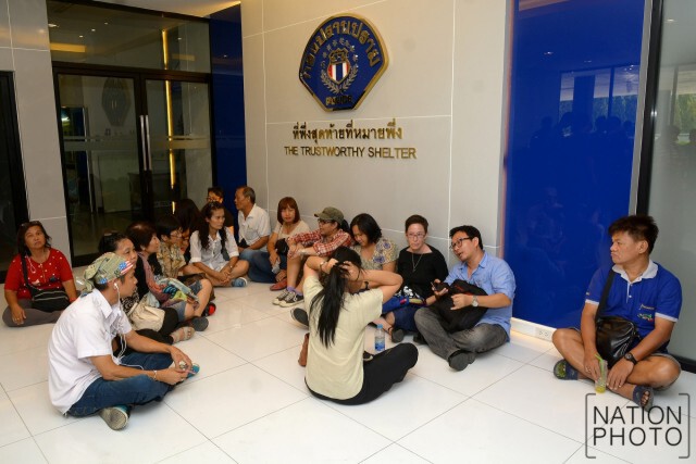 "กลุ่มประชาธิปไตยใหม่" รวมตัวเยี่ยม "แม่จ่านิว"