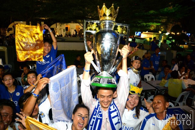 บรรยากาศเฉลิมฉลองแชมป์ประวัติศาสตร์ของทีม "จิ้งจอกสยาม"