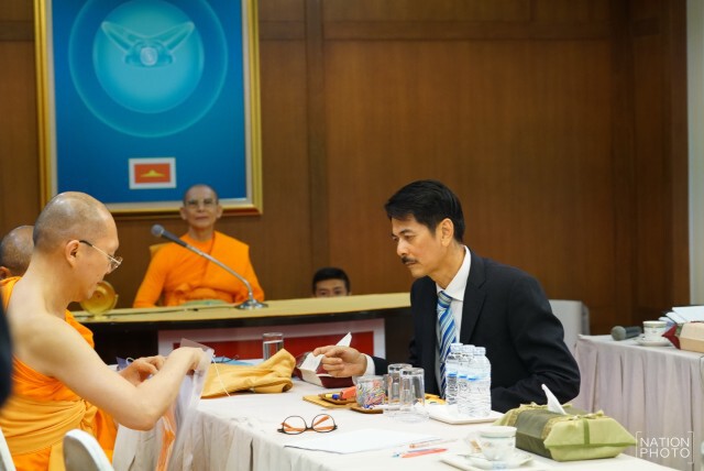 ดีเอสไอออกหมายเรียก "สัมพันธ์ เสริมชีพ"  แจงเหตุถือหุ้นเอ็ม-โฮมฯ แทน "ศุภชัย"