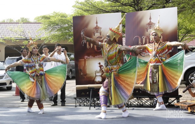 "เอกชัย ศรีวิชัย" พบ "นายกฯ" ชวนคนไทยดูหนัง "เทริด" ชีวิตดับอย่าให้เทริดหัก