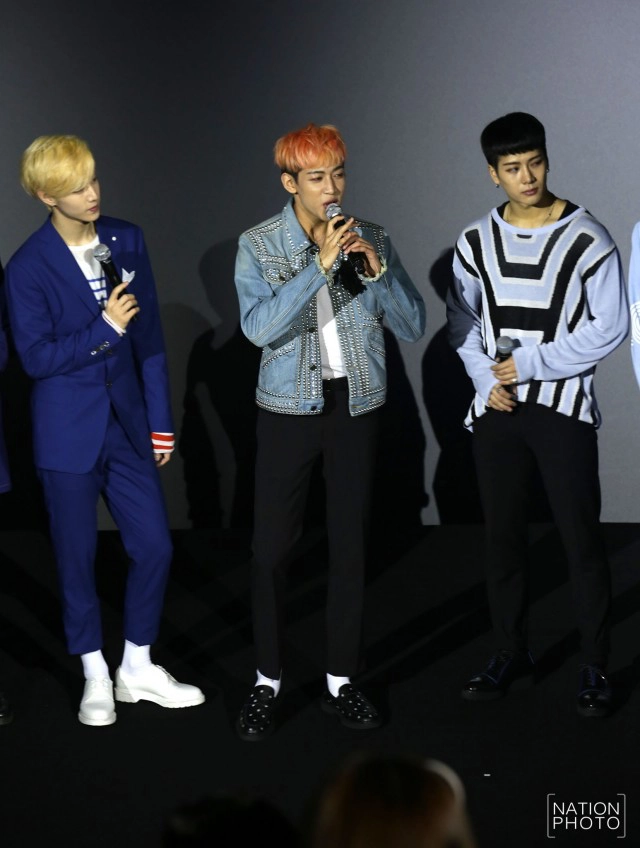 ภาพชุดสุดฟิน!
"เจมส์-แบงค์-ต่อ"  และหนุ่มวง "GOT7"