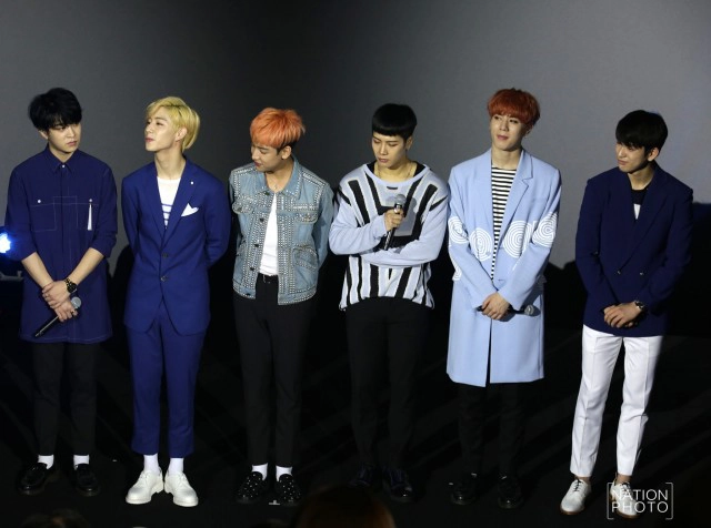 ภาพชุดสุดฟิน!
"เจมส์-แบงค์-ต่อ"  และหนุ่มวง "GOT7"