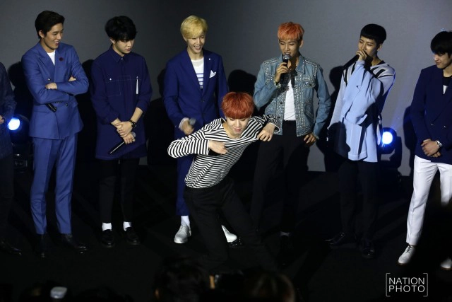 ภาพชุดสุดฟิน!
"เจมส์-แบงค์-ต่อ"  และหนุ่มวง "GOT7"