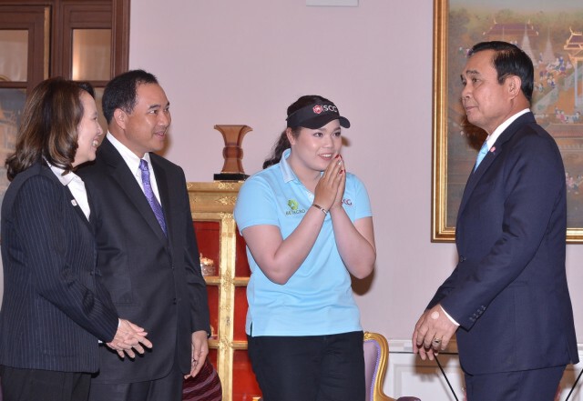 "โปรเม" แชมป์กอล์ฟ LPGA ไทยคนแรก พบ "ประยุทธ์"