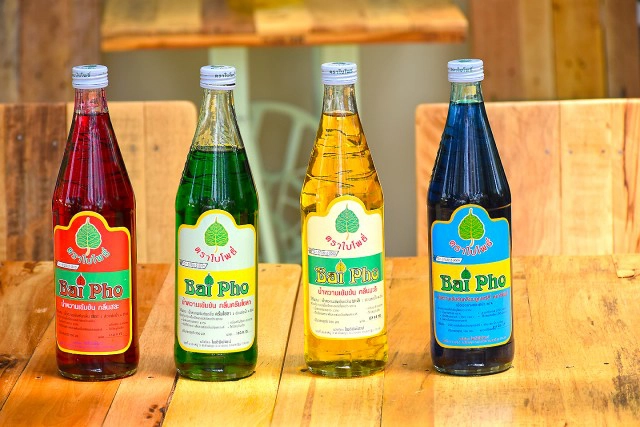 อร่อยปักหมุด : Tree & Tide Riverside Cafe  ร้านริมแม่น้ำนครชัยศรี ข้างตลาดน้ำลำพญา บางเลน นครปฐม