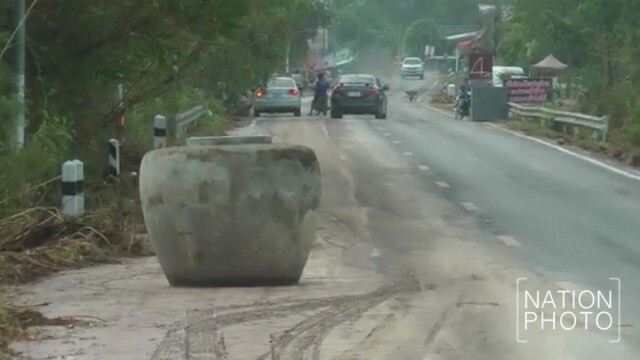 พายุฝนถล่ม จ.กาญจนบุรี น้ำป่าท่วม  300 ครัวเรือน