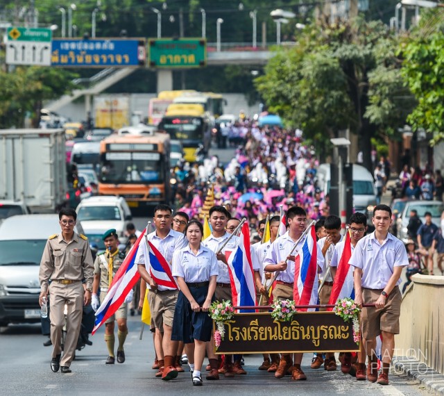 โยธินบูรณะ เดินขบวน ไปโรงเรียนแห่งใหม่