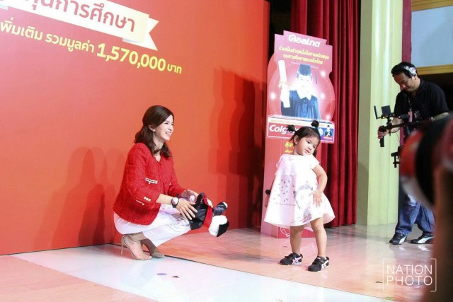 ลีลาโพสต์ท่าของ "น้องมะลิ"