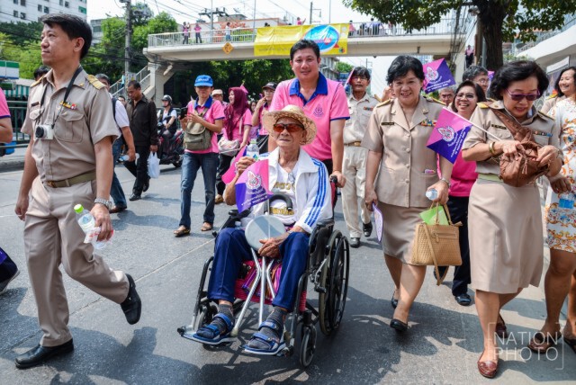 โยธินบูรณะ เดินขบวน ไปโรงเรียนแห่งใหม่