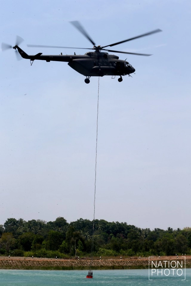 ตัวช่วยลำใหม่ ดับไฟป่าพรุ จ.นราธิวาส