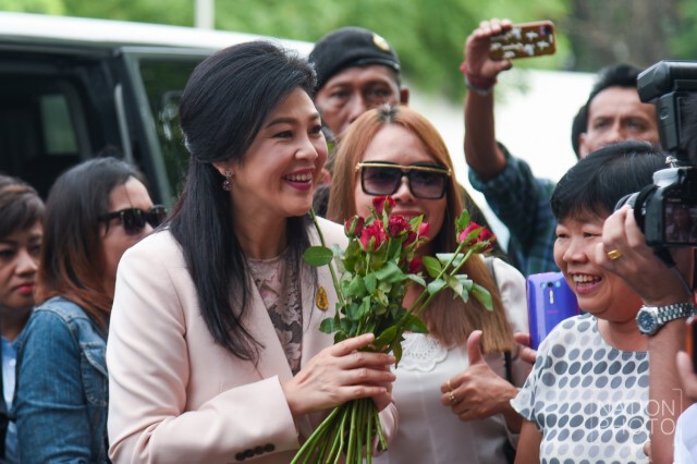 "ยิ่งลักษณ์" แนะนายกฯ ฟังต่างชาติ