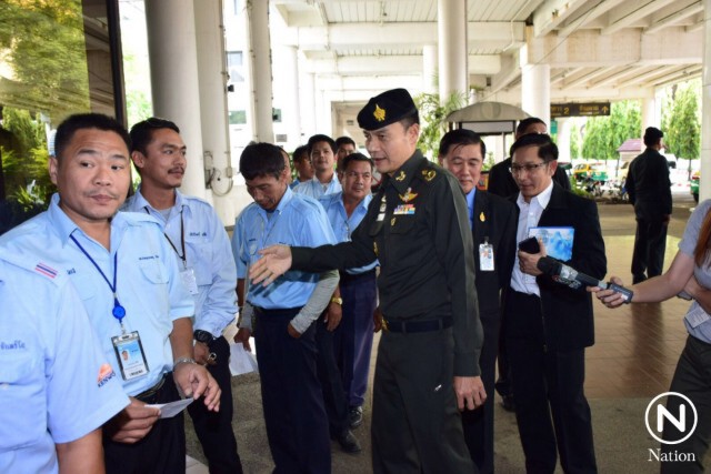 ทหารจัดระเบียบ! แท็กซี่ดอนเมือง "ไม่เข้าคิว ผิดพรบ.จราจร"