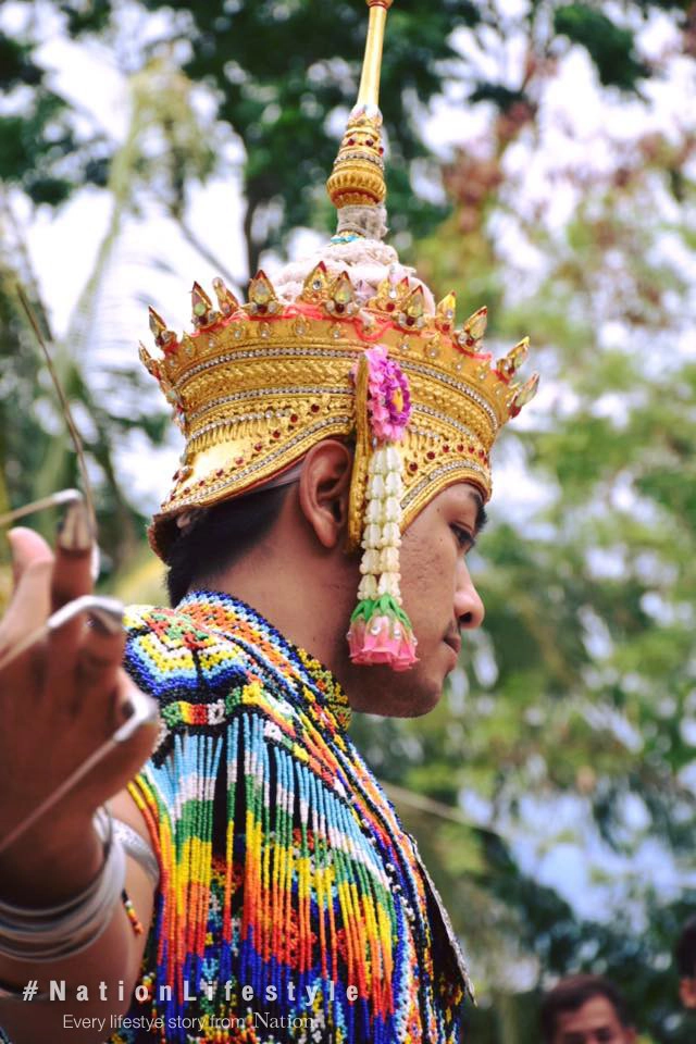 โนราโรงครูวัดท่าแค พิธีไหว้ครูและสืบสานวัฒนธรรม ขนบประเพณีของลูกหลานโนราวัดท่าแค จังหวัดพัทลุง