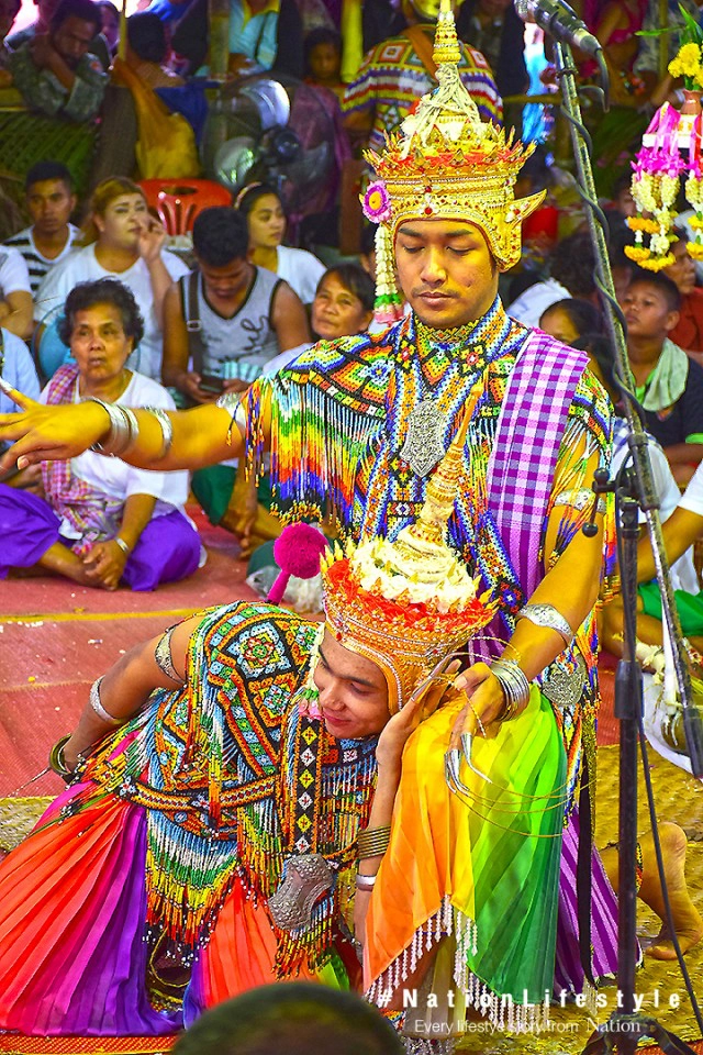 โนราโรงครูวัดท่าแค พิธีไหว้ครูและสืบสานวัฒนธรรม ขนบประเพณีของลูกหลานโนราวัดท่าแค จังหวัดพัทลุง