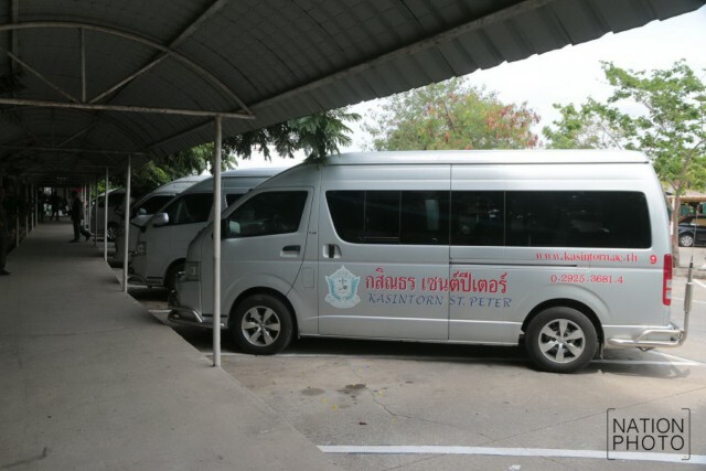 ฝึกซ้อมนักเรียน ขอความช่วยเหลือ กรณีถูกลืมไว้ในรถตู้