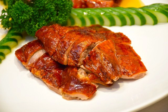 อร่อยปักหมุด : ห้องอาหารจีน หงเปา โรงแรมอมารี ประตูน้ำ