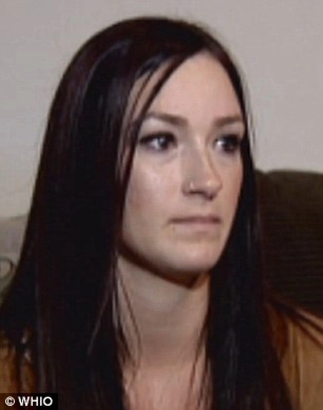 เปิดคลิปใหม่ "กอริลล่าจูงเด็ก" ผอ.สวนสัตว์ยันทำถูกต้องแล้ว