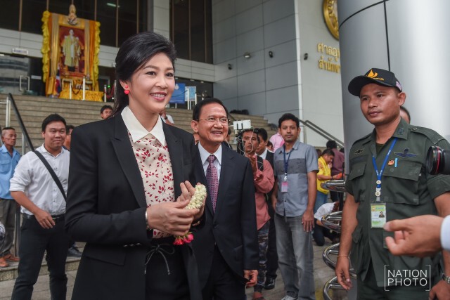 "ยิ่งลักษณ์"ควง"สมชาย"พบศาล  สอบถามคดี ฟ้อง"จิรชัย"
 ยันใช้สิทธิ์เพื่อความเป็นธรรม