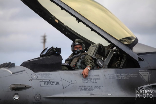 ฝูงบิน F-16 ลงจอดที่สนามบินอู่ตะเภา หลังเสร็จภารกิจฝึกรับมือสถานการณ์ ทางทะเล ร่วมทัพเรือ