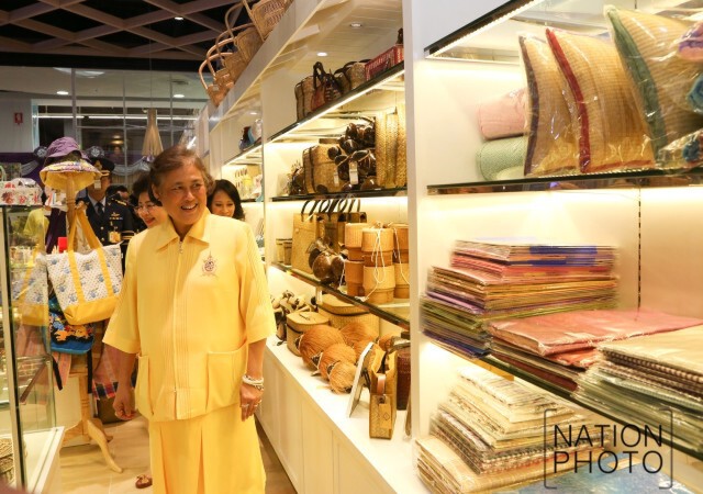 สมเด็จพระเทพฯ ทรงเปิดร้านภูฟ้า สาขาที่ 20
