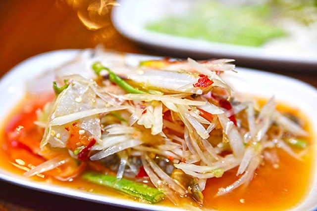 อร่อยปักหมุด : RockZeed ร้านอาหารครบเครื่องทั้งทะเล อีสาน ไทย จีน และญี่ปุ่น