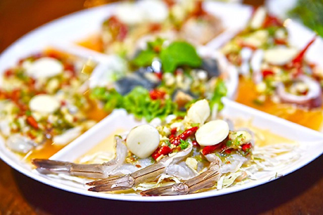 อร่อยปักหมุด : RockZeed ร้านอาหารครบเครื่องทั้งทะเล อีสาน ไทย จีน และญี่ปุ่น