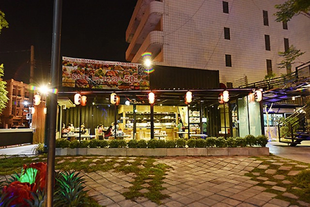 อร่อยปักหมุด : RockZeed ร้านอาหารครบเครื่องทั้งทะเล อีสาน ไทย จีน และญี่ปุ่น