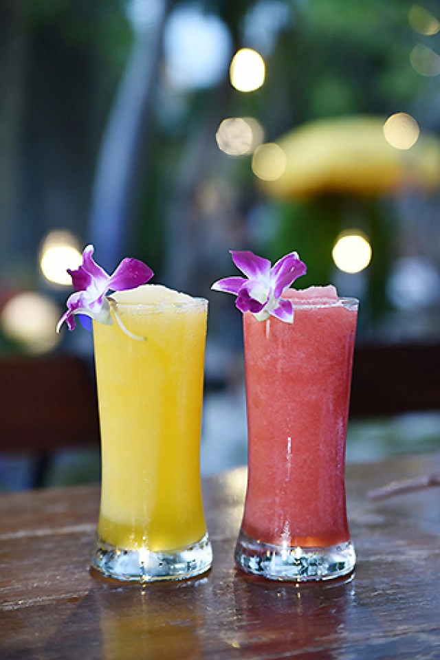 อร่อยปักหมุด : RockZeed ร้านอาหารครบเครื่องทั้งทะเล อีสาน ไทย จีน และญี่ปุ่น