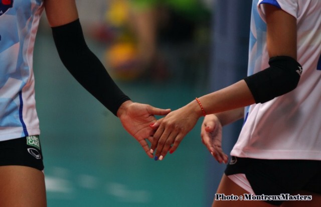 เวลาดี 3 ทุ่มวันนี้ (5 มิ.ย.59)
เชียร์ตบสาวไทยคว้าแชมป์ Montreux Volley Masters