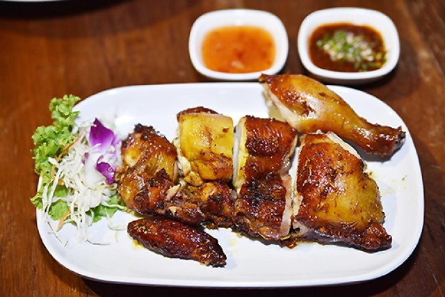 อร่อยปักหมุด : RockZeed ร้านอาหารครบเครื่องทั้งทะเล อีสาน ไทย จีน และญี่ปุ่น