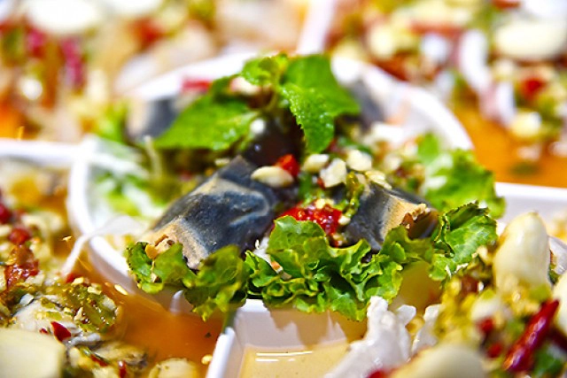 อร่อยปักหมุด : RockZeed ร้านอาหารครบเครื่องทั้งทะเล อีสาน ไทย จีน และญี่ปุ่น