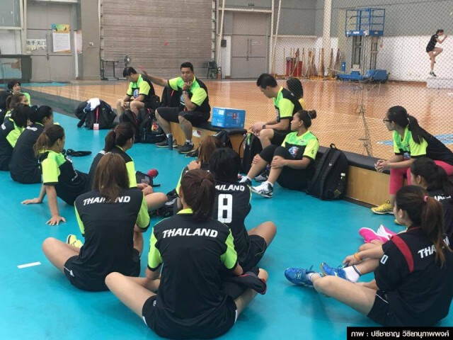 นักตบลูกยางสาวไทยลงซ้อมวันแรก...เตรียมสู้ศึก World Grand Prix 2016