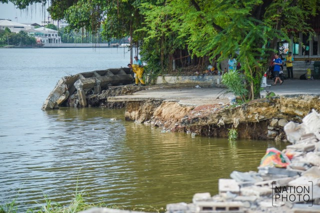 ตลิ่งทรุดตัว วัดไทรม้าเหนือ นนทบุรี แม่น้ำเจ้าพระยากัดเซาะ