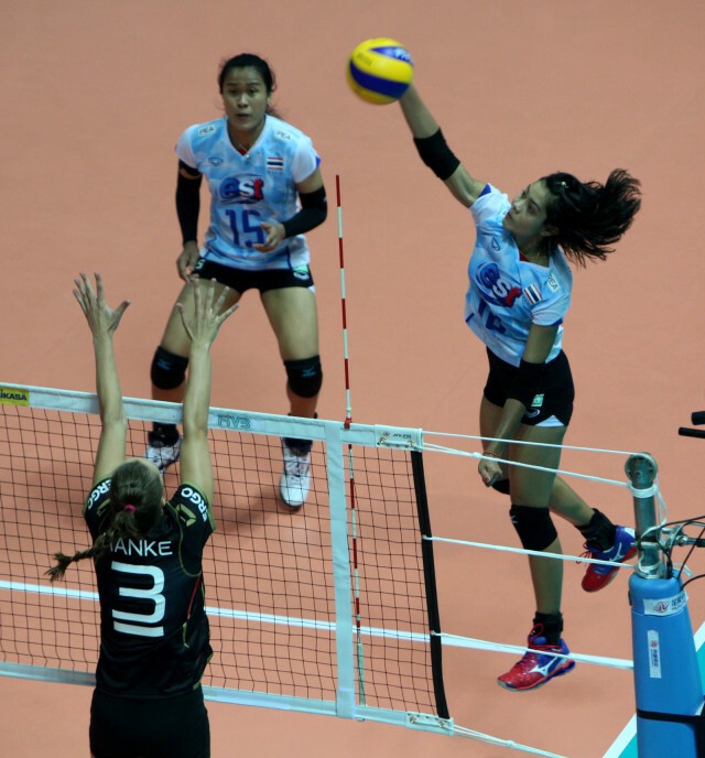 สุดยอด! "ตบวอลเลย์สาวไทย" อัดเยอรมนี 3-1 เซต คว้าชัยนัดส่งท้าย WGP 2016 สนามแรก