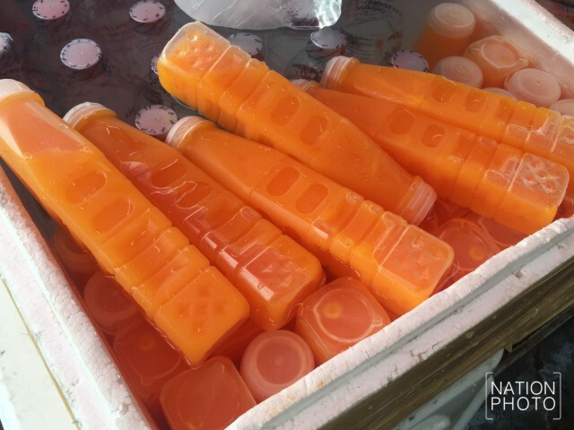 ผลตรวจน้ำส้มคั้นขวด ตกมาตรฐานทุกตัวอย่าง