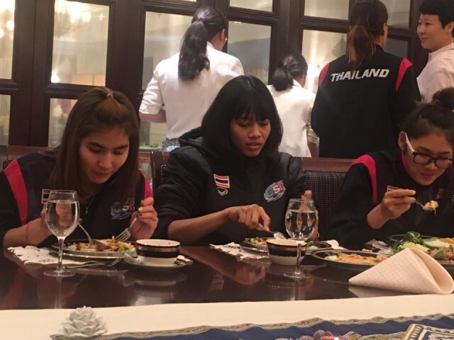 ทูตไทยในปักกิ่ง เปิดบ้านเลี้ยงอาหาร "ตบสาวไทย" ก่อนลุยสนาม 2 WGP2016