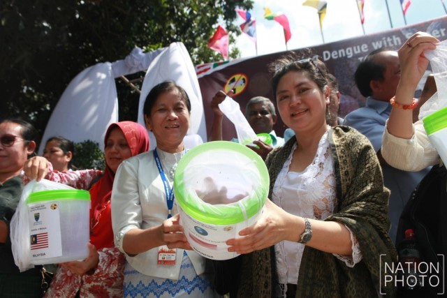 พิธีปล่อยยุงลายตัวผู้เป็นหมันสู่ธรรมชาติ เนื่องในวันไข้เลือดออกอาเซียน