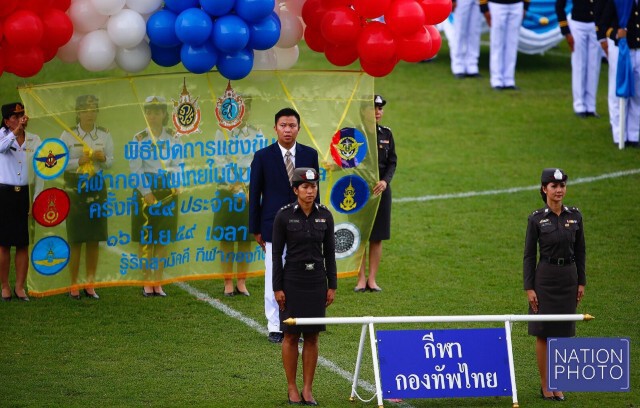 "เจ-แทมมี่" วิ่งคบเพลิง พิธีเปิด กีฬากองทัพไทยปีมหามงคล ครั้งที่ 49