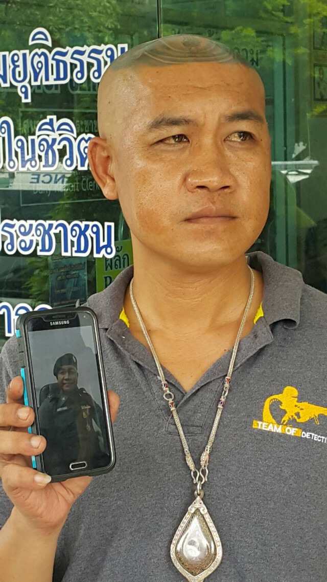 ตร.คลองหลวง นั่งโกนหัวอยู่ในรถ  "ธรรมกาย"นึกว่าแอบอ้างมาสร้างสถานการณ์