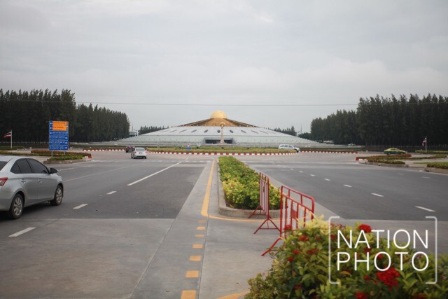 ประตู 7 วัดธรรมกาย จนท.รักษาความปลอดภัยเข้ม